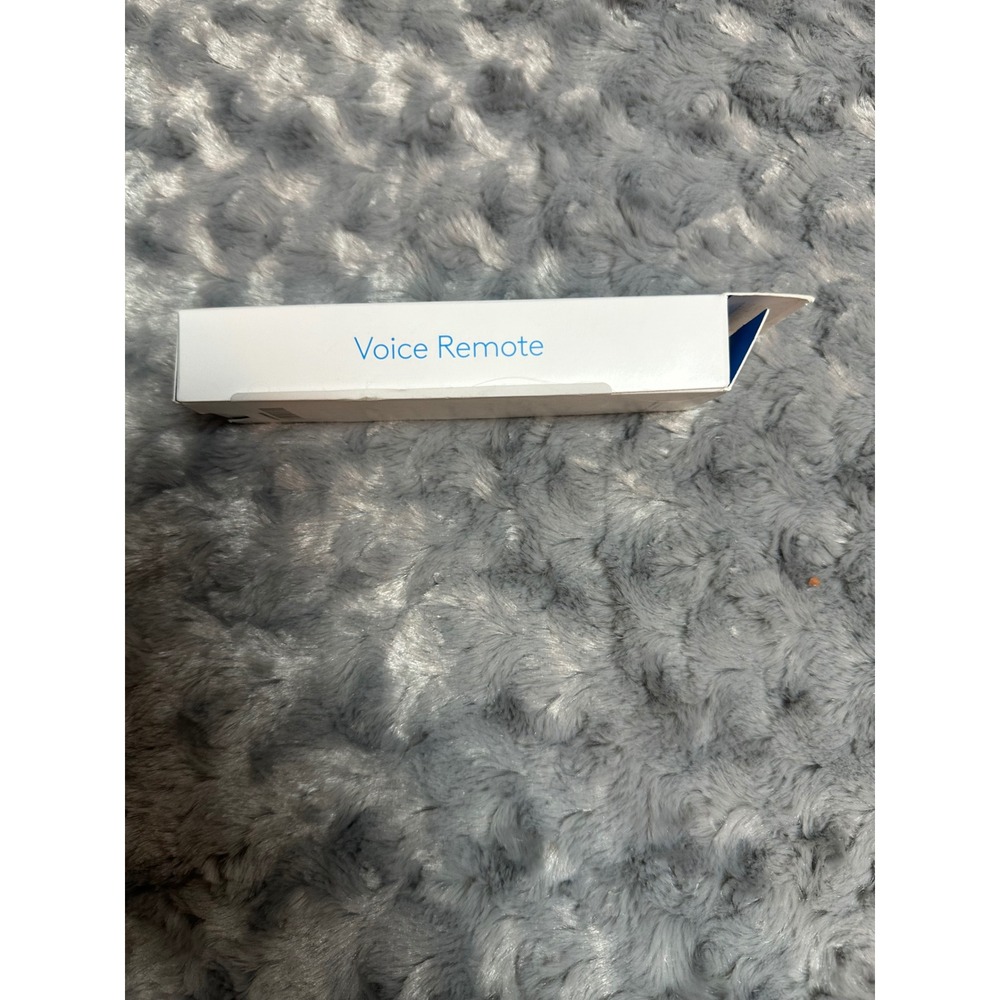 Xfinity Voice Remote XR15 Black Cable TV Streaming Controller New in Box - Picture 3 of 5